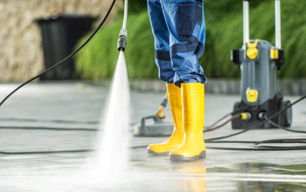 Why Choose Our Certified Pressure Washing Experts for Your Project Needs in Flordell Hills, MO?